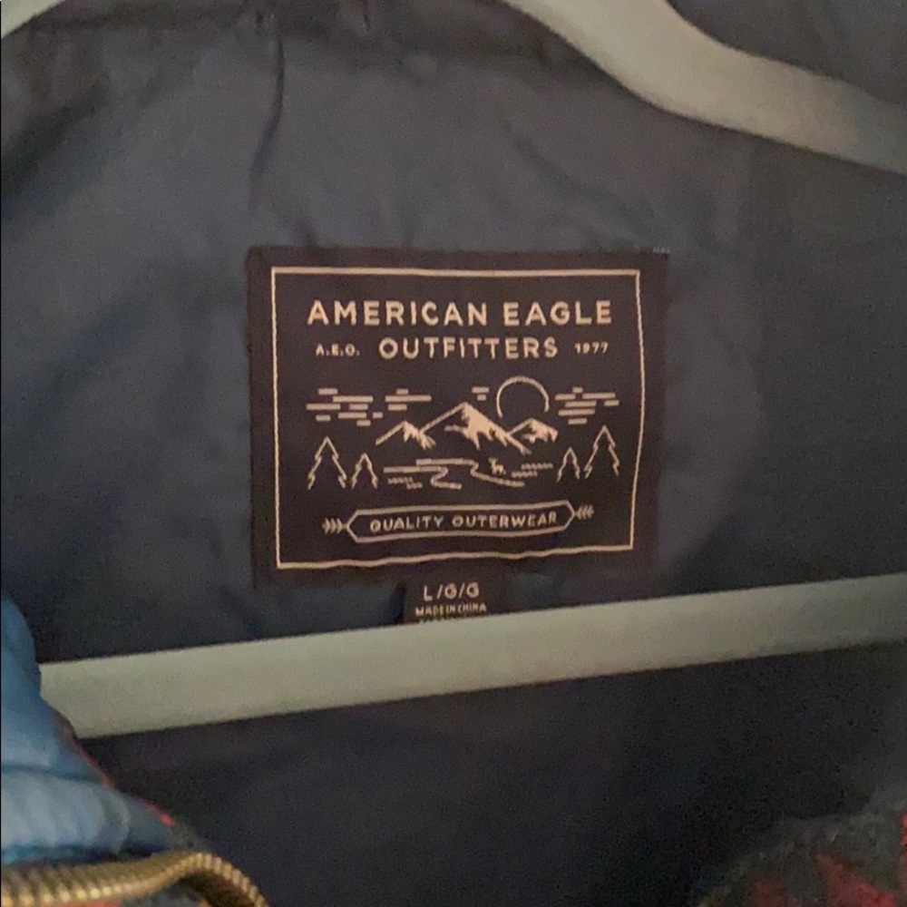 Aztec Patterned AEO Vest - Picture 2 of 3